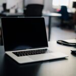 photo 1587560699334 cc4ff634909a