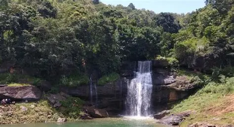 Anchuruli Water Falls
